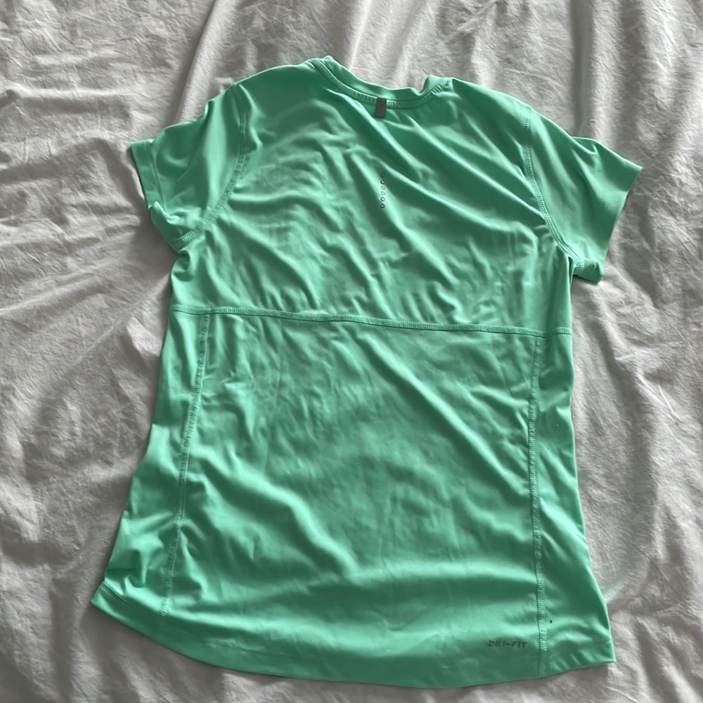 NIKE DRI FIT RUNNING TOP - Picture 3 of 3